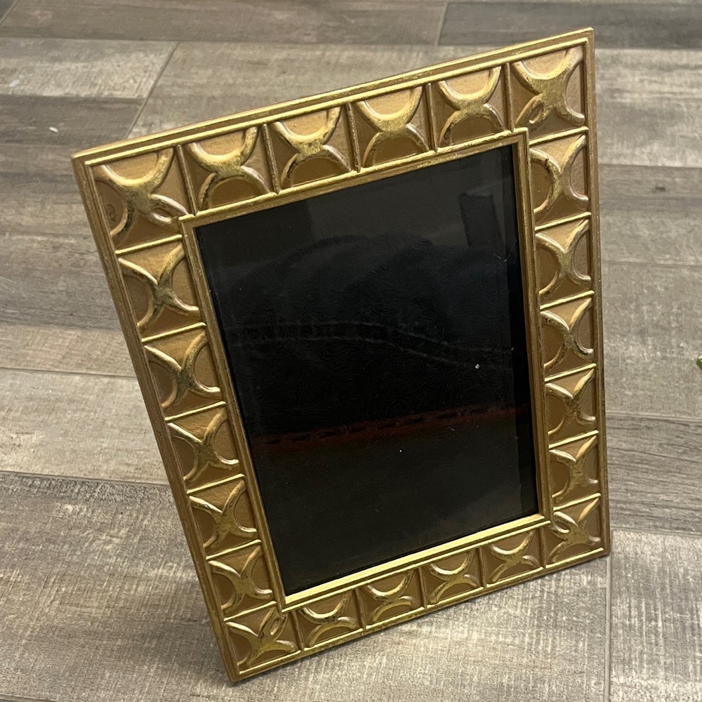 Elegant Gold Photo Frame